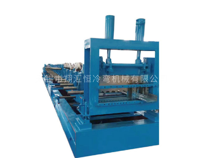 冷彎成型（xíng）機